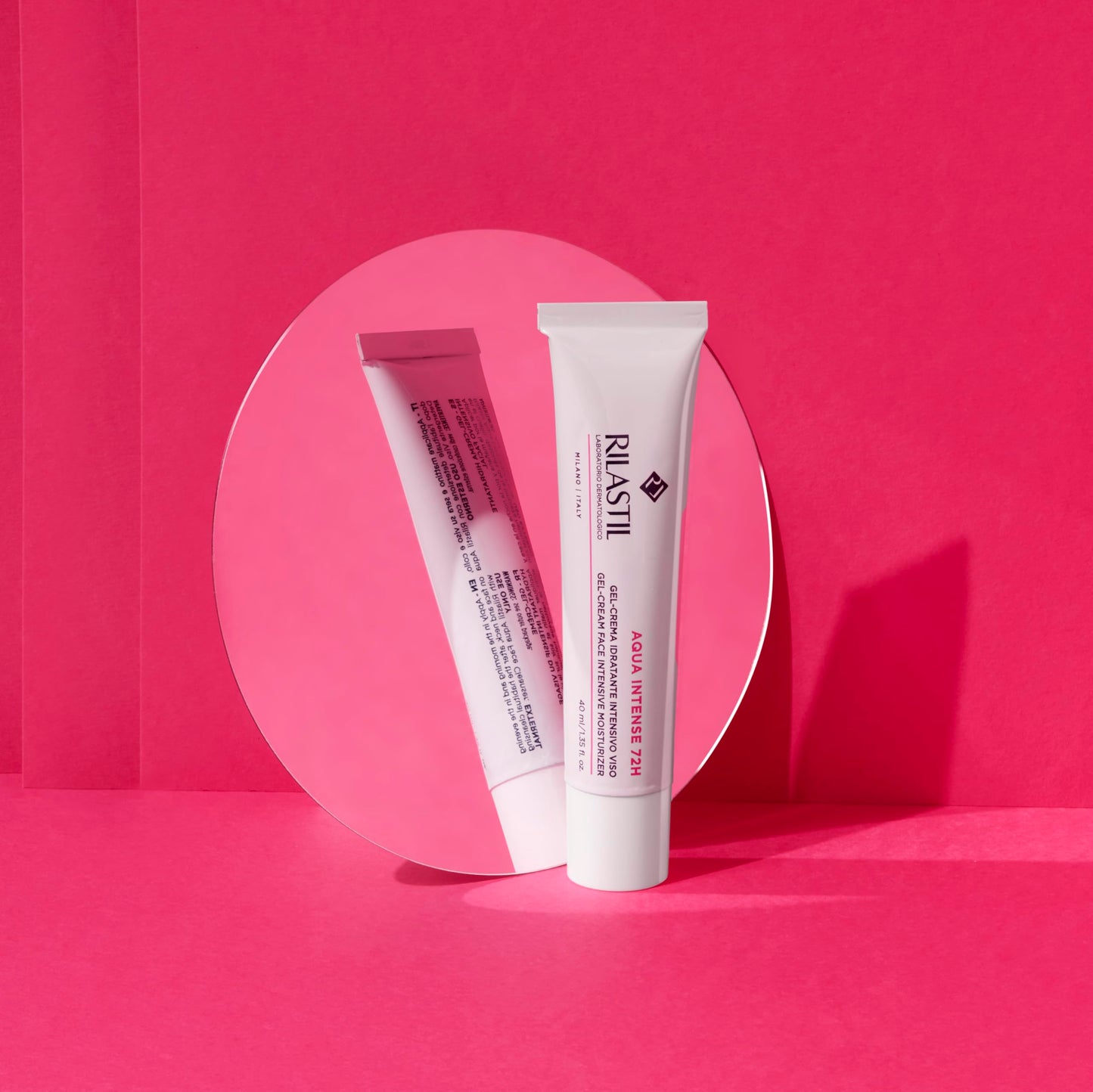 Rilastil Aqua Intense 72H, Gel-Crema Idratante Intensivo per Tutti i Tipi di Pelle, con Acido Ialuronico, Hydraboost, Ceramidi, Rende la Pelle Luminosa, Vellutata, Elastica e Sana, Confezione da 40ml